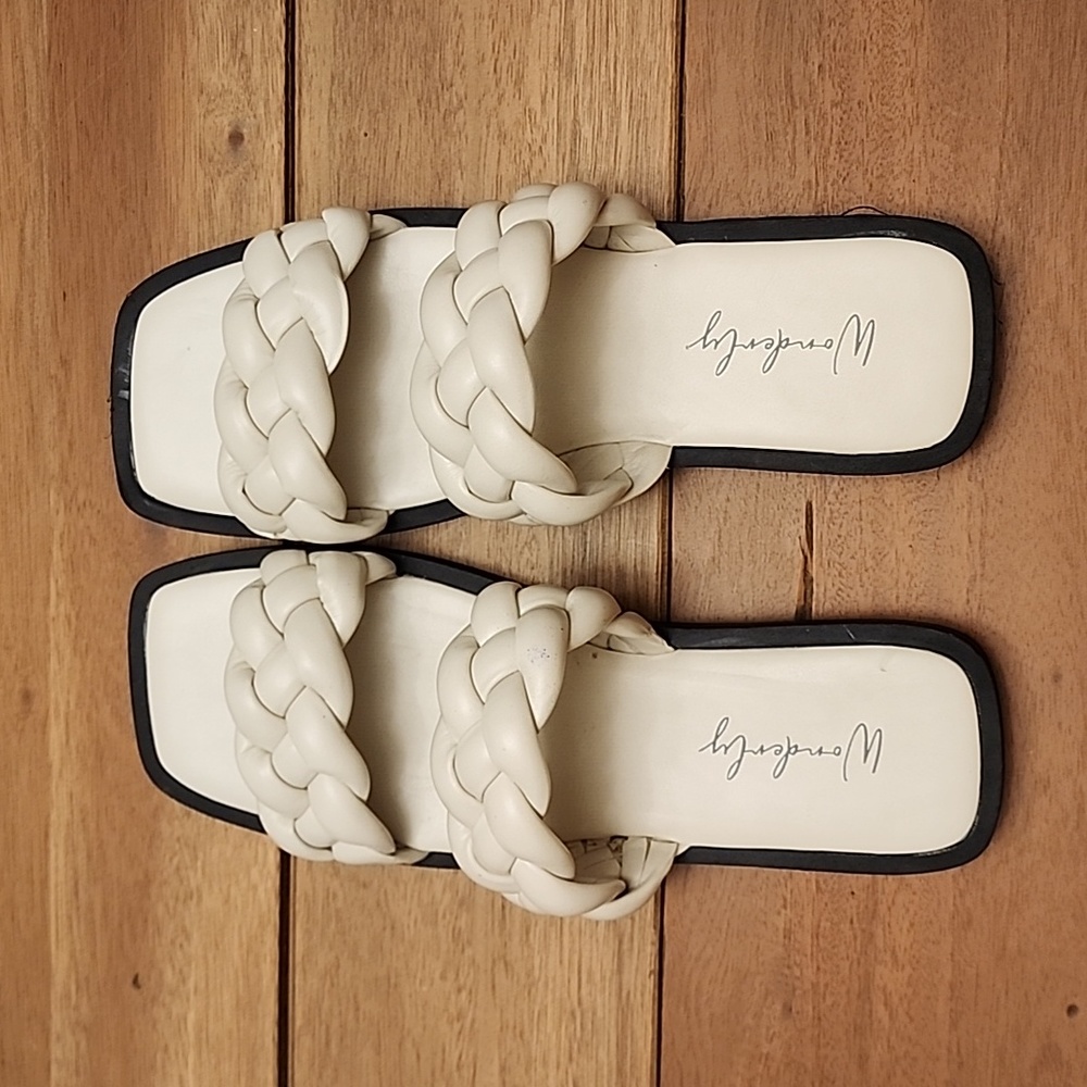 Wonderly sandals by Belk